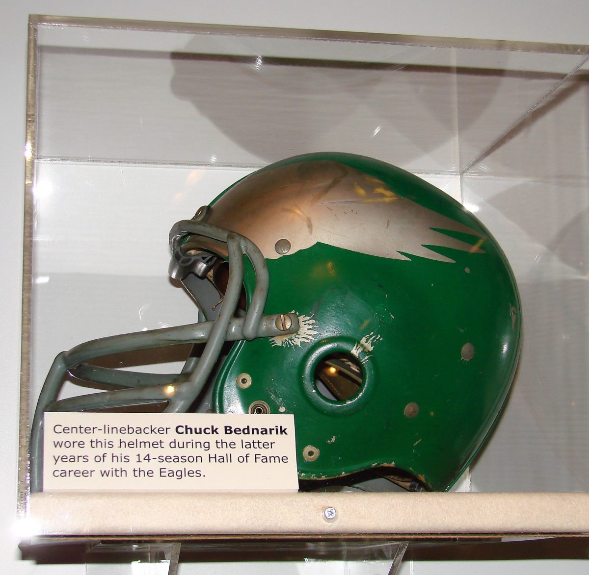 A Small Gallery of Vintage Football Helmets - Finding Nostalgia